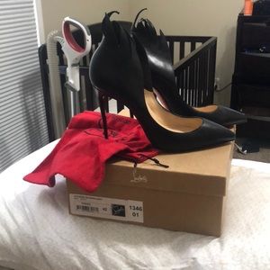 Victorian 100 nappy shiny sz42 Christian louboutin